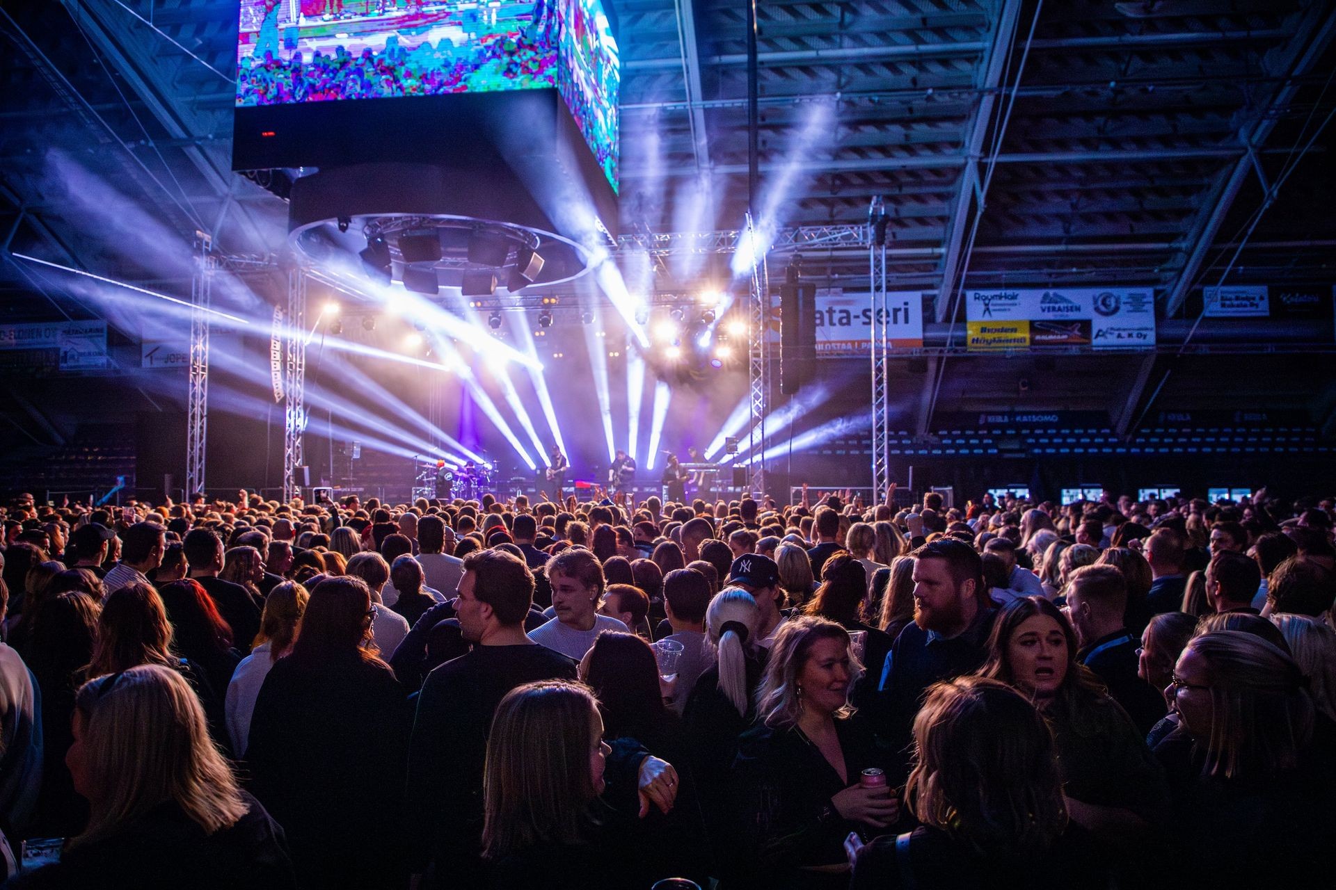 Pikkujoulutapahtumat Raumalla ja Satakunnassa Lonsi Live Pikkujoulutapahtumat Raumalla ja Satakunnassa Lonsi Live